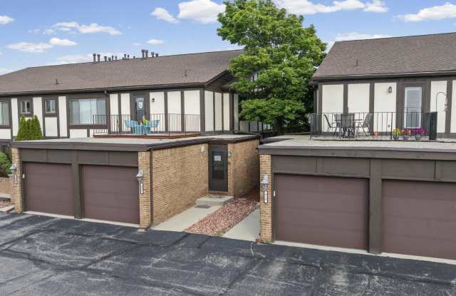 408 Country Club Drive Gallery 1