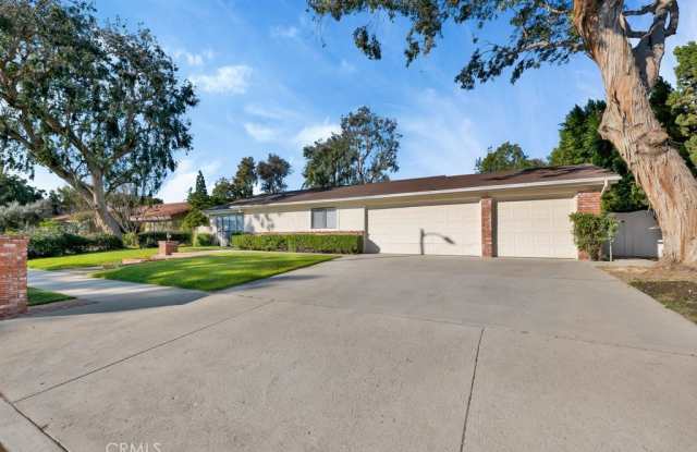9201 Paso Robles Avenue photos photos