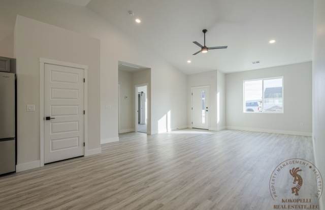 2466 Revere Rd Gallery 2