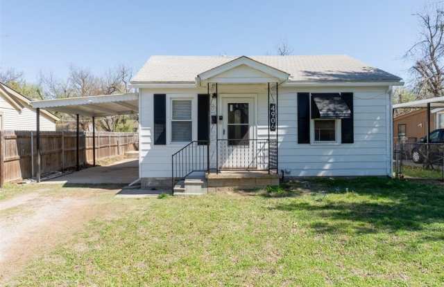 4906 N Beaver Avenue photos photos