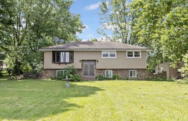 18215 Schweitzer Road W photos photos