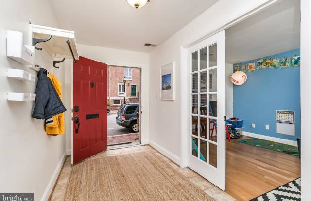 512 S HANOVER STREET Gallery 4