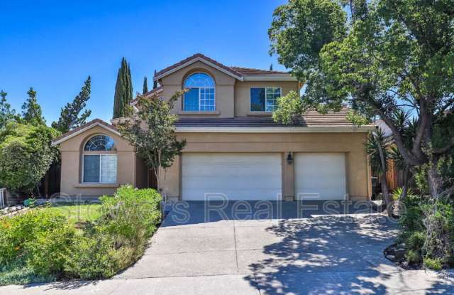 2041 Crater Peak Way photos photos