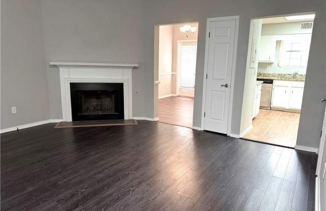 805 Wedgewood Way Gallery 3