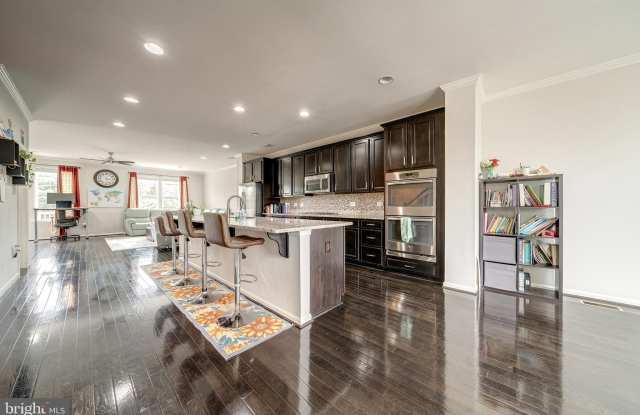 21497 WILLOW BREEZE SQUARE - 21497 Willow Breeze Square, Ashburn, VA 20147