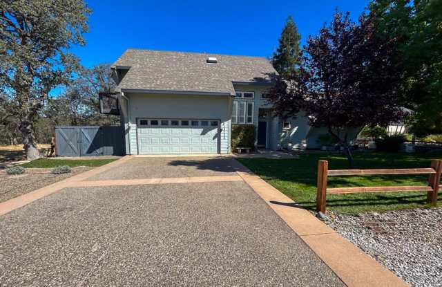 3 Bedroom Home for Rent in Cottonwood CA | Gated Community, Pool & Attached Garage Gallery 1
