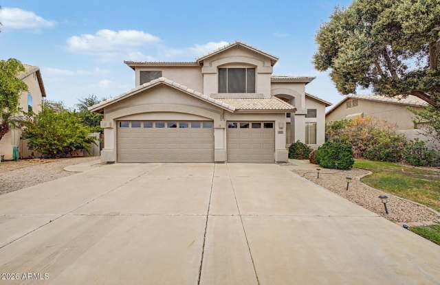 Beautiful 5 Bedroom home in Gilbert Gallery 1