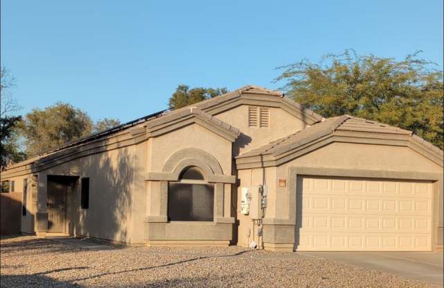 Charming 3 bedroom w/ Den home, ready for immediate move-in! - 1634 San Xavier Drive, Casa Grande, AZ 85122