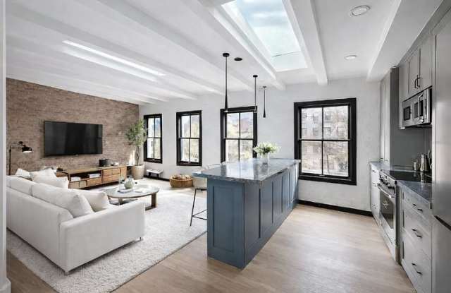 561 Hudson Street photos photos