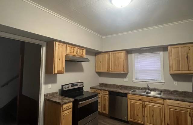 714 Central Street photos photos