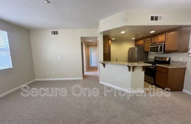208 Riverdale Court Gallery 3