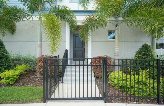 3124 West Azeele Street photos photos