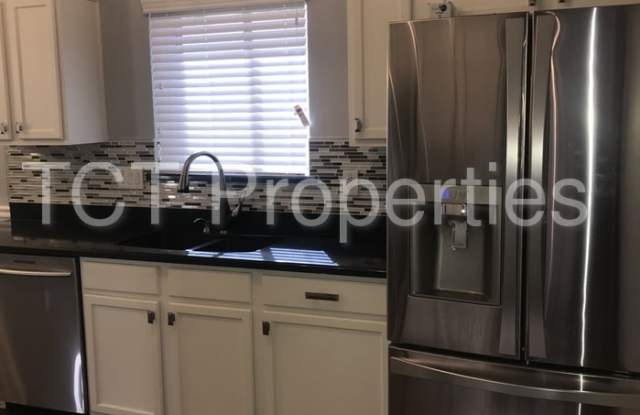 21831 North 48th Place Gallery 3