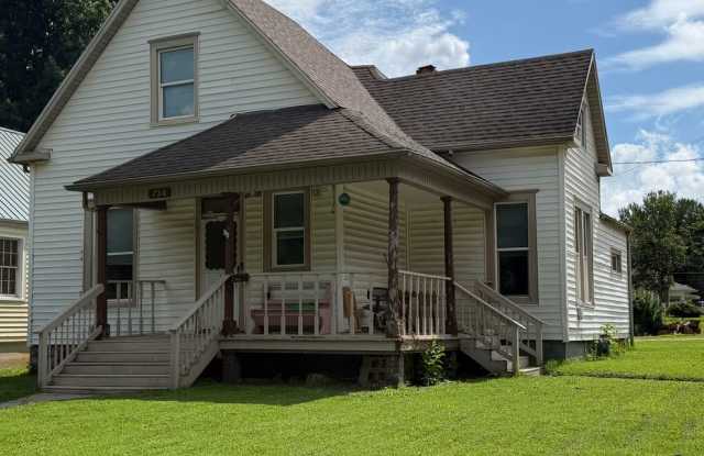 Walking Distance To Missouri State University - Pre-Leasing Now For August photos photos