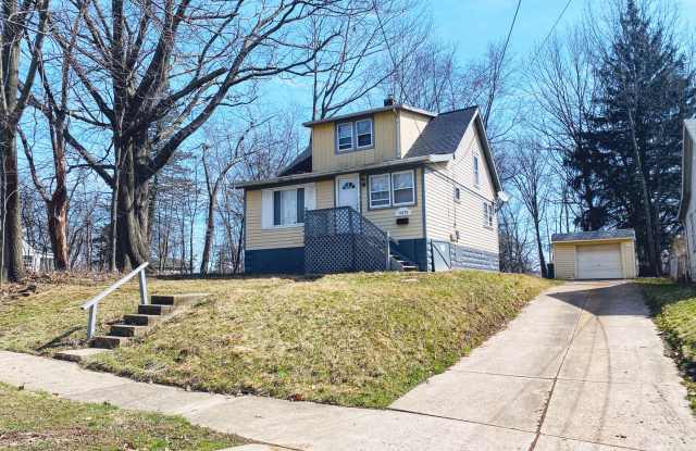 Newly Renovated 3 Bed 1 Bath House for Rent! - 5573 Garden Street, Maple Heights, OH 44137