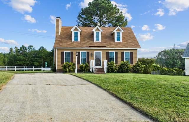 Welcome to your Perfect Home: 3BD, Hardwood Floors, Private deck, and More! photos photos