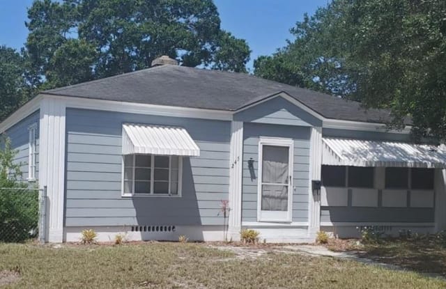 245 38TH STREET S - 245 38th Street South, St. Petersburg, FL 33711