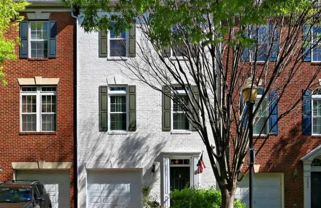 5011 WAPLE LANE - 5011 Waple Lane, Alexandria, VA 22304