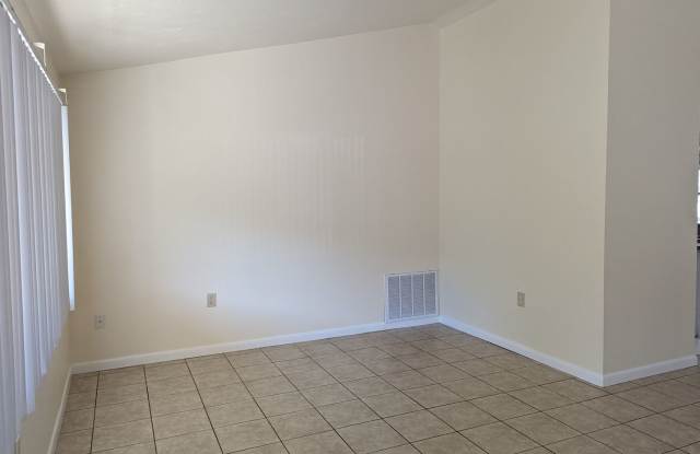 Lovely 2/2/1 Beverly Hills Home Near Library Gallery 3