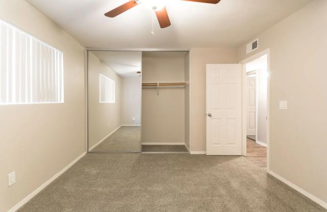 Town Center Apartments Gallery 4