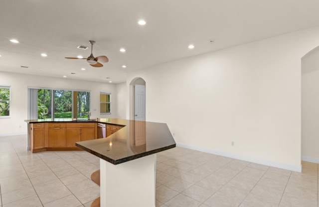 2198 Falls Circle Gallery 4