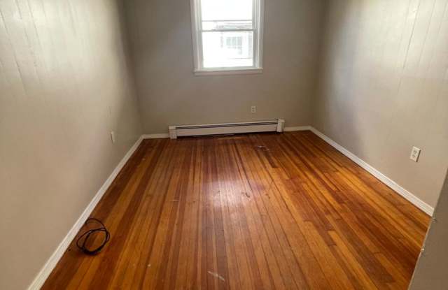 Freshly Updated First-Floor 2-Bedroom Apartment — $1,375/Month Gallery 4
