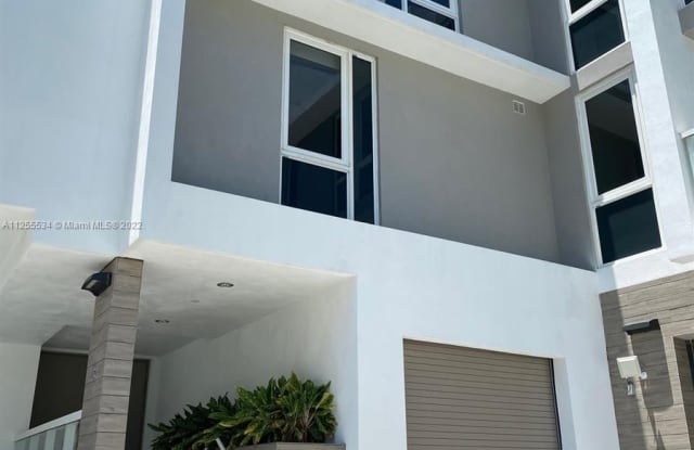 1000 99th St - 1000 99th Street, Bay Harbor Islands, FL 33154