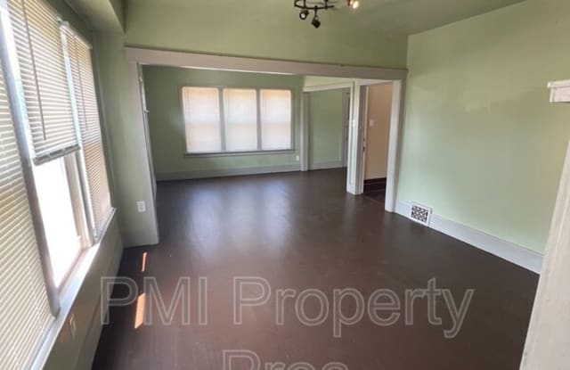 2481 W Locust St photos photos 2481 W Locust St photos photos