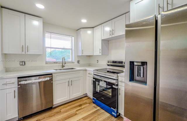 5100 SW 64th Ave photos photos