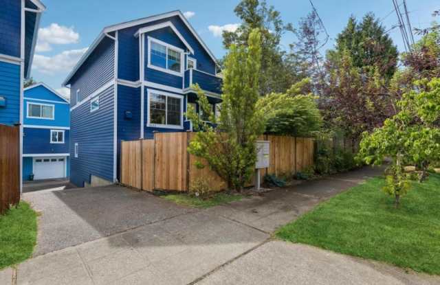1424 25th Ave - 1424 25th Avenue, Seattle, WA 98122