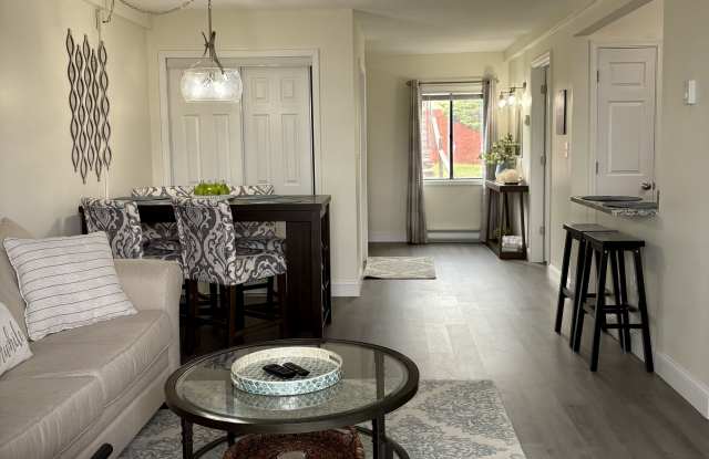 178 Treetop Circle Gallery 4