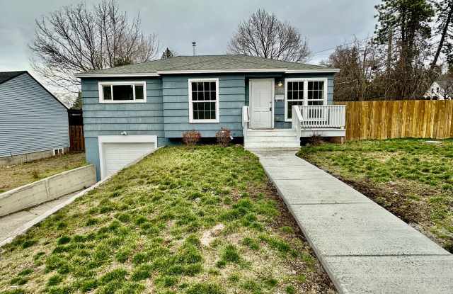 South Hill! - 704 West 15th Avenue, Spokane, WA 99204