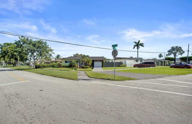 9105 Little River Dr Gallery 3