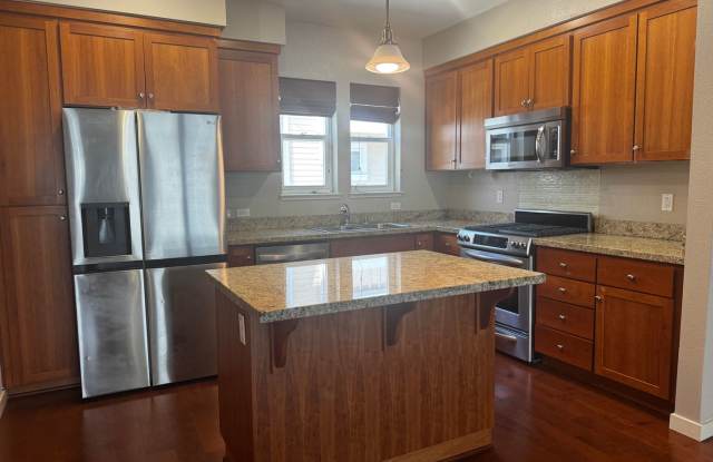 Bright, Meticulously-Maintained Mountain View Townhome – Adjacent to Sierra Vista Park photos photos
