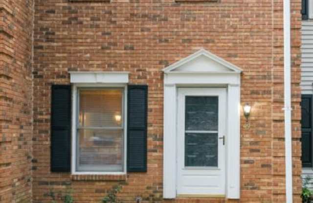 49 Somersett Drive - 49 Somersett Drive, Spartanburg County, SC 29301