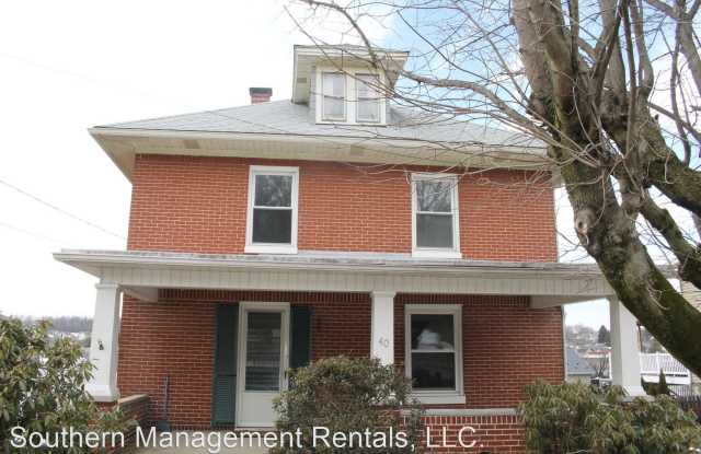 40 S Constitution Ave - 40 South Constitution Avenue, New Freedom, PA 17349