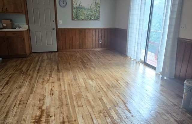 2/1.5 Home for rent Gallery 4