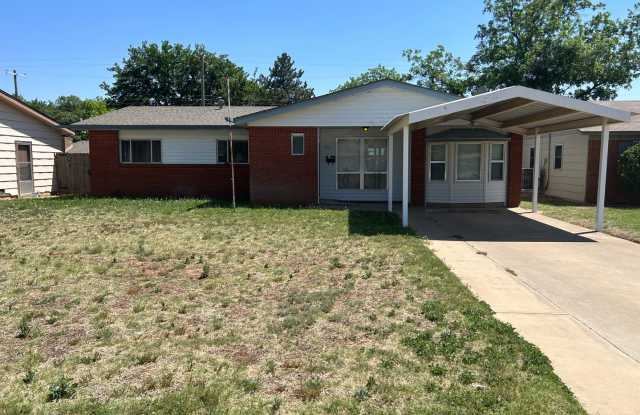 Elegant Home in Central Lubbock Available 8/10! photos photos