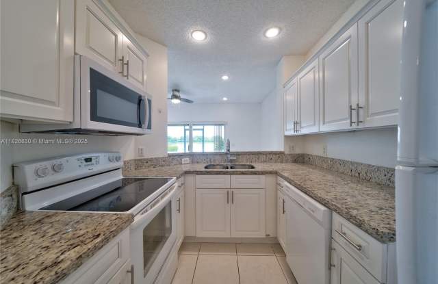 12180 SW 5th Ct photos photos