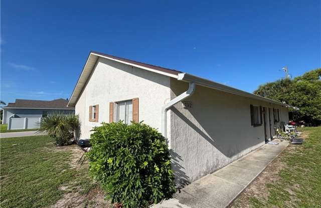 1342 SE 2nd Avenue unit: 2 photos photos