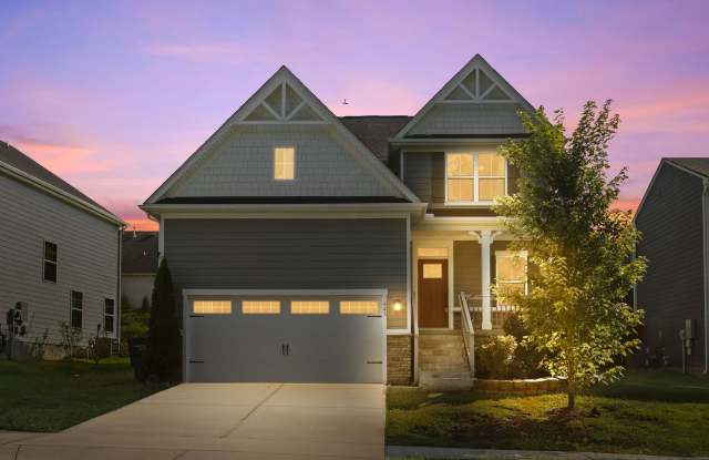 4BR House - 441 Chinook Drive, Nashville, TN 37027