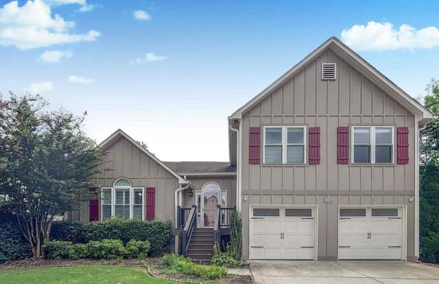 Charming Smyrna Home in Chateau Walk | 3 BR 2 BA! Gallery 1