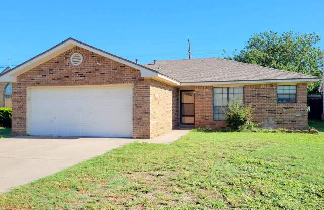 3-Bedroom Home with Fireplace, Private Primary Suite & Backyard Deck Gallery 3