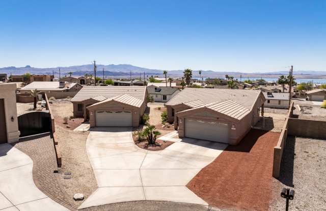 1111 Shorewood Court photos photos