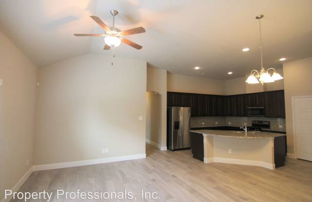 1257 Old FM 306 Gallery 3