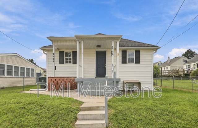 1115 W Church St photos photos