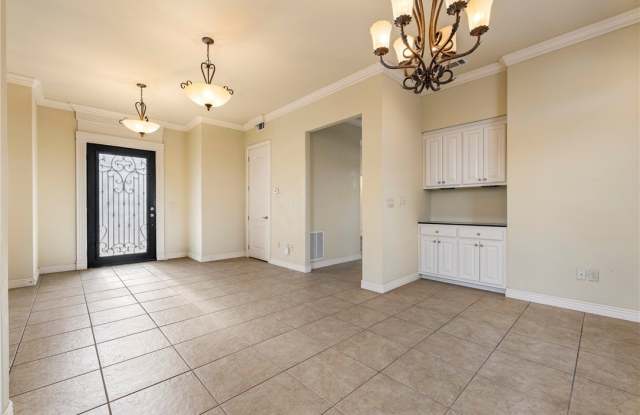 2700 S Everest Avenue Gallery 4