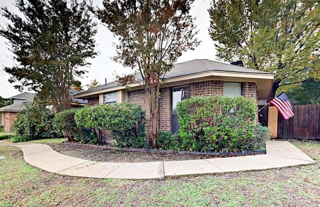 805 Winding Creek Drive - 805 Winding Creek Dr, Mesquite, TX 75149