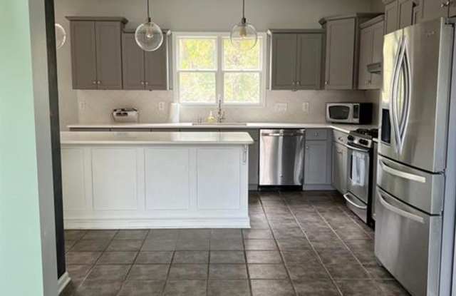 386 White Oak Lane Gallery 3