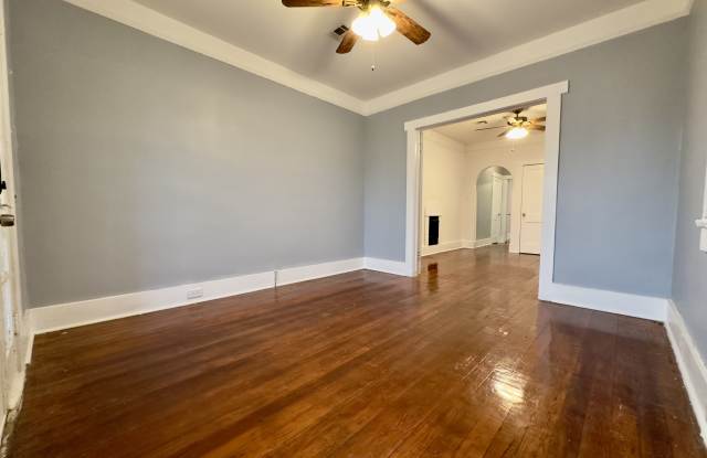 3247 Belfort Avenue photos photos